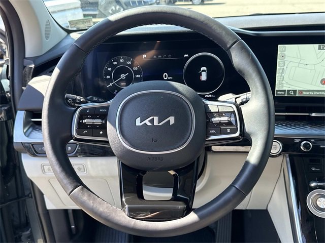 Used 2024 Kia Carnival SX Prestige image 19
