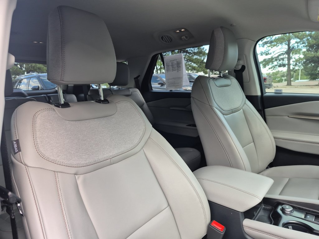 New 2026 Ford Explorer Active w/ Active Comfort Package AWD/4WD image 26