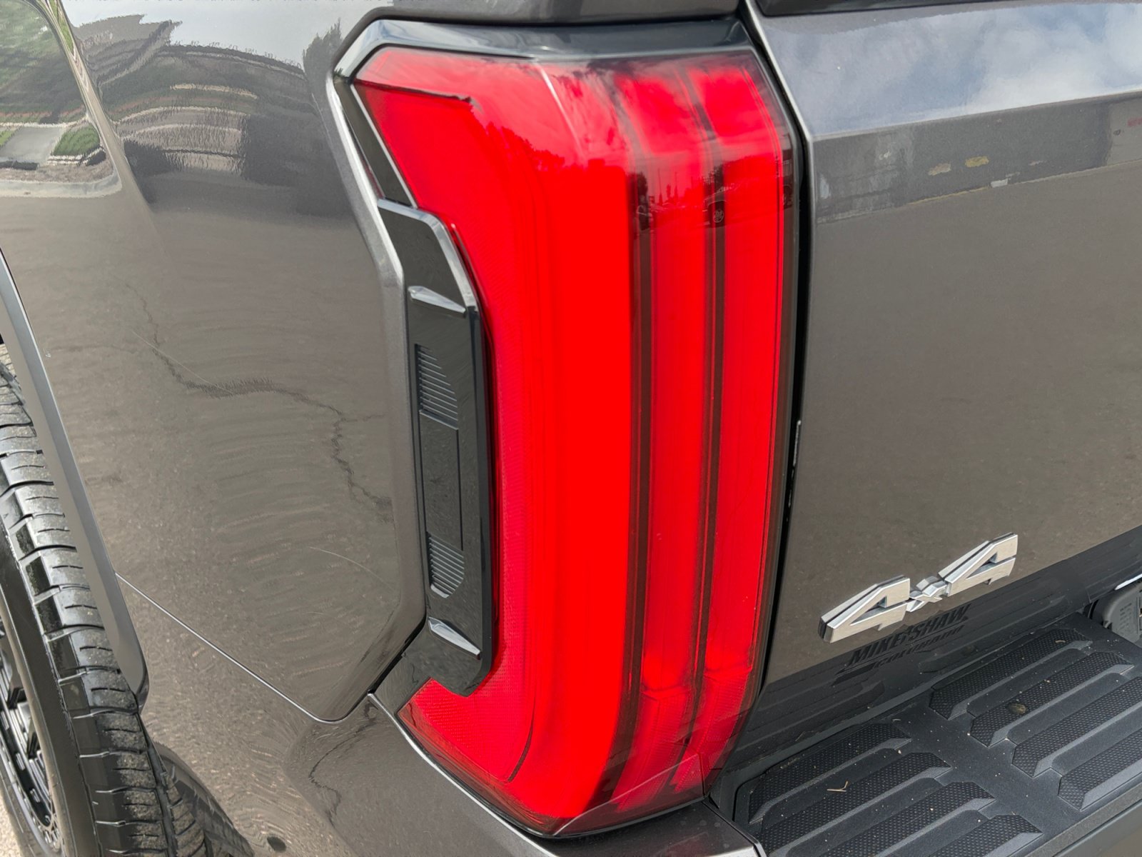 Used 2022 Toyota Tundra SR5 AWD/4WD image 16