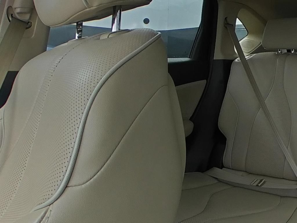 Used 2020 Acura RDX w/ Advance Package FWD image 9