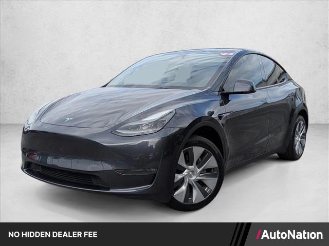Used 2024 Tesla Model Y Long Range AWD/4WD image 1