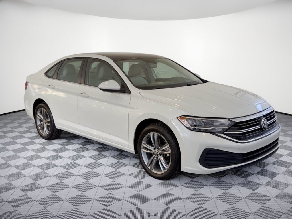 Used 2024 Volkswagen Jetta SE w/ Panoramic Sunroof Package FWD image 7