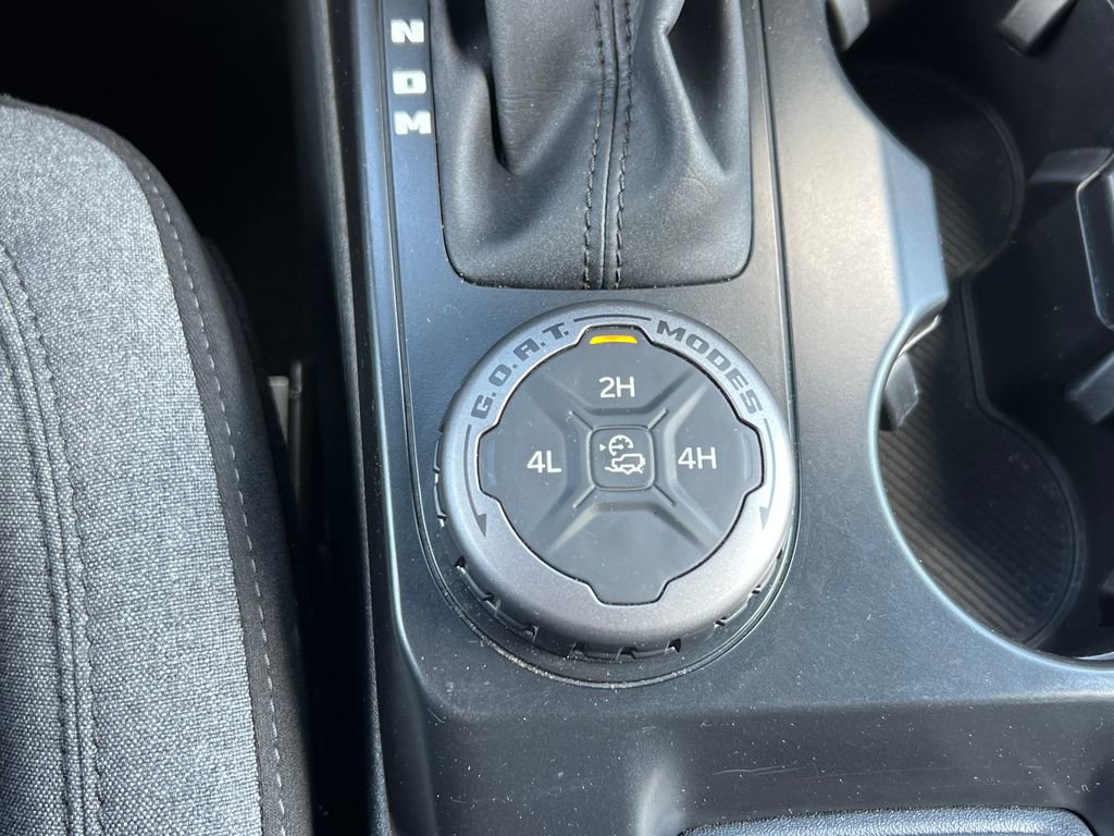 Used 2025 Ford Bronco Big Bend image 38