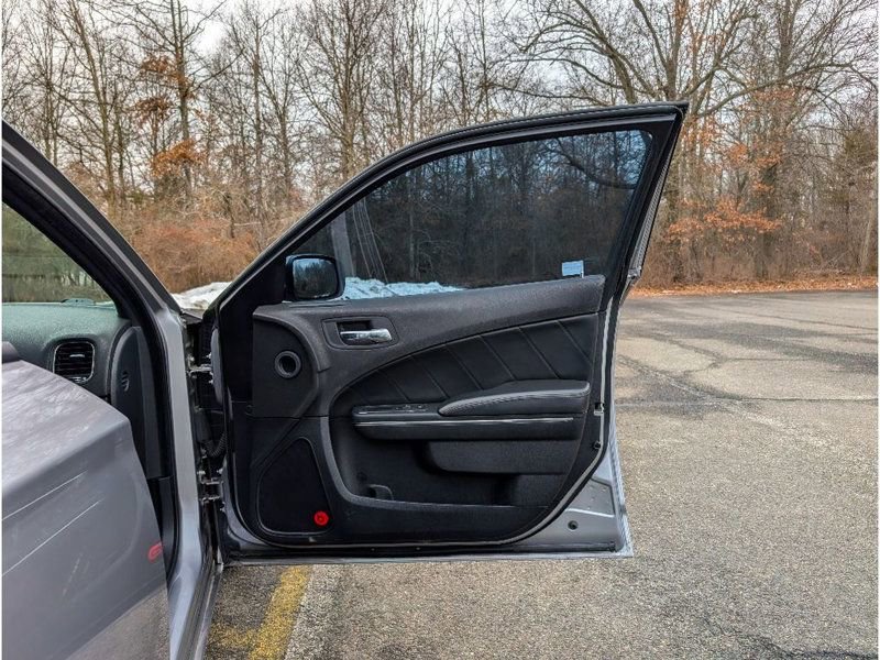 Used 2014 Dodge Charger R/T w/ Wheels & Tunes Group image 13