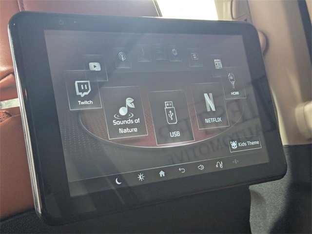 Used 2023 Kia Carnival SX image 29