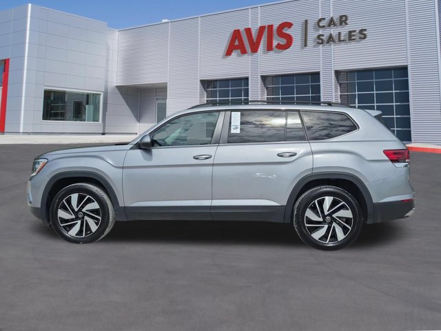Used 2025 Volkswagen Atlas SE FWD image 8