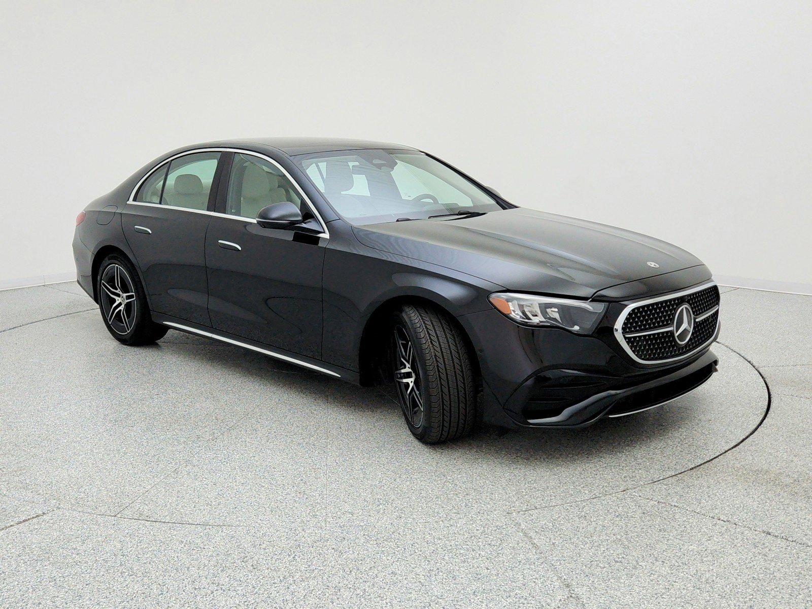 Used 2026 Mercedes-Benz E 350 4MATIC Sedan image 3