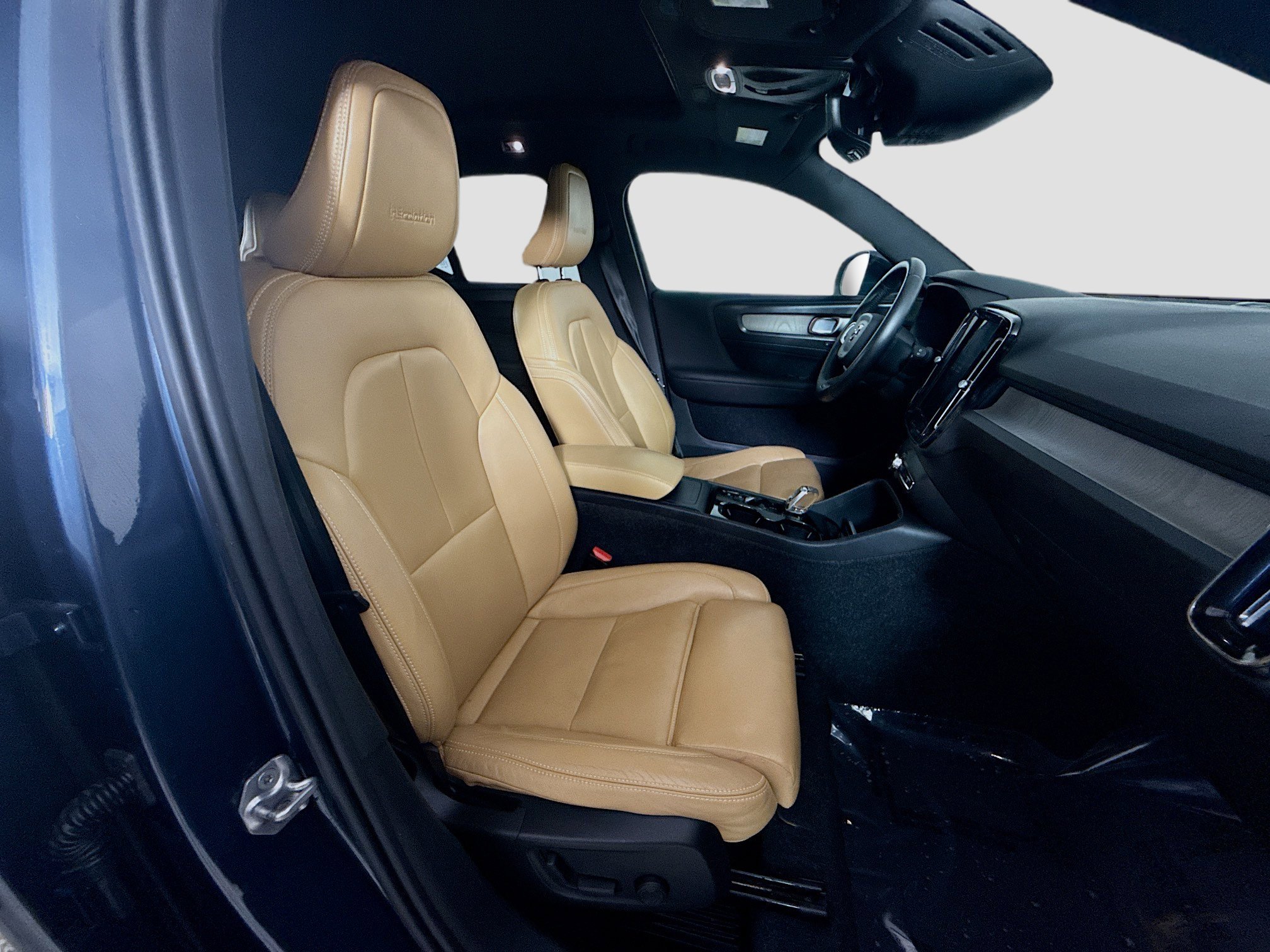 Used 2020 Volvo XC40 T5 Inscription image 29