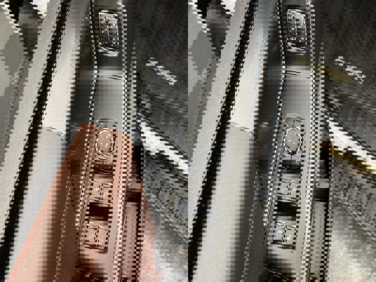 Used 2023 Ford F150 Lariat w/ Max Trailer Tow Package image 12