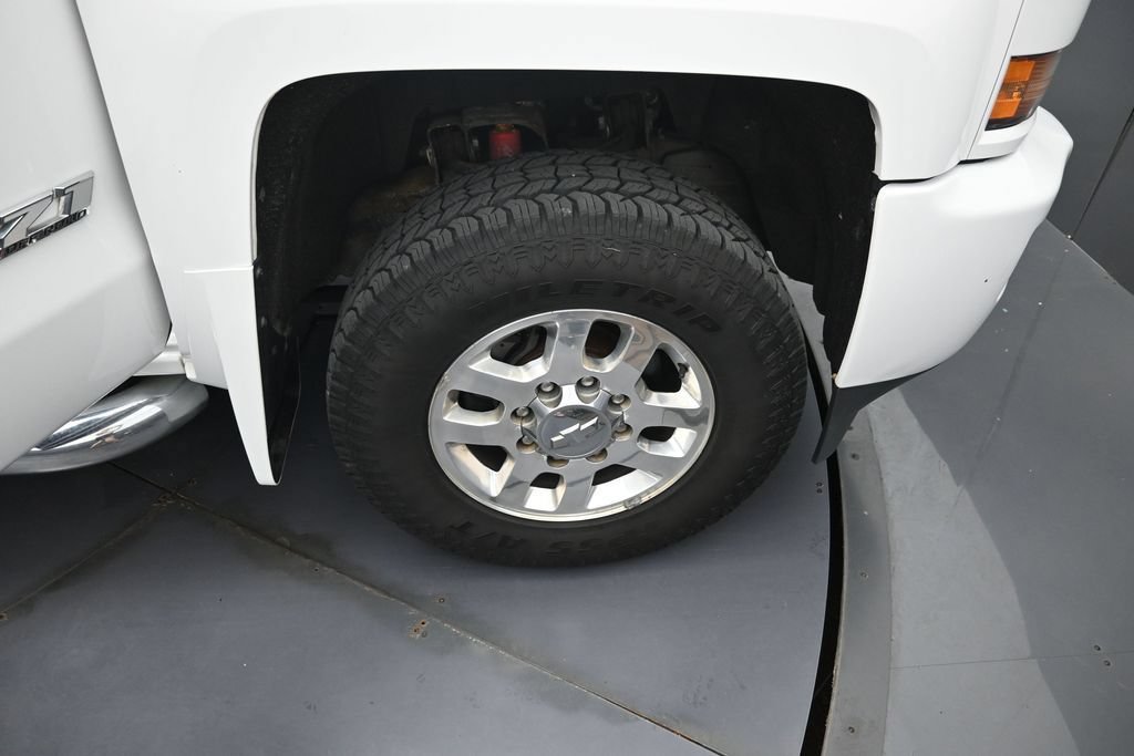 Used 2015 Chevrolet Silverado 3500 LTZ w/ Duramax Plus Package AWD/4WD image 30