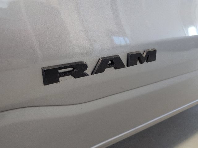 Used 2025 RAM 1500 Tradesman w/ Night Edition AWD/4WD image 9