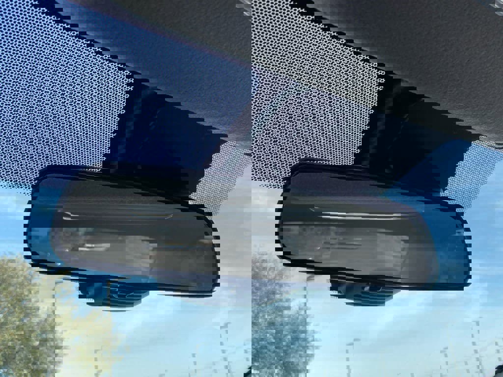 Used 2025 Nissan Versa SV image 24