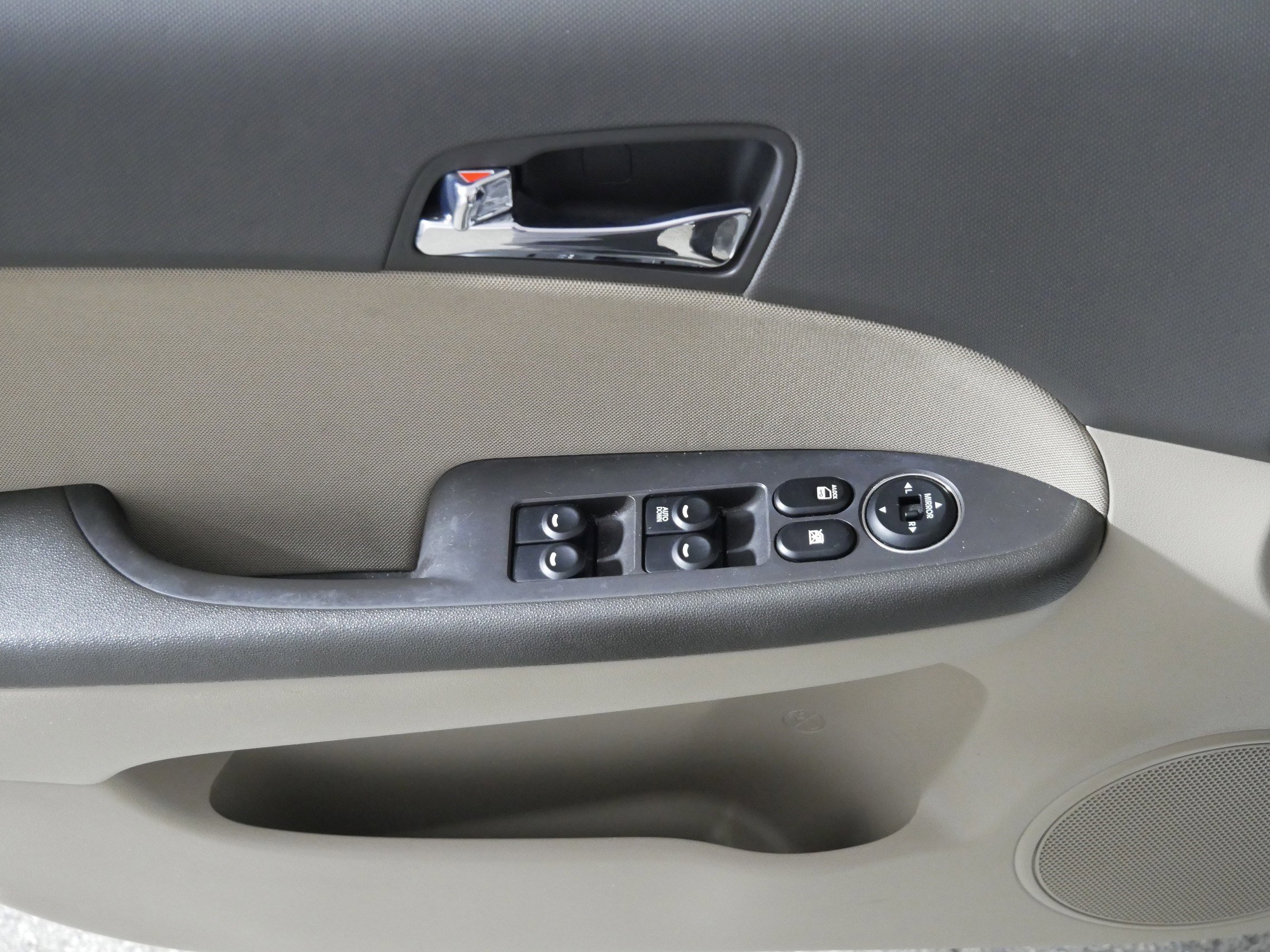 Used 2010 Hyundai Elantra GLS w/ Popular Equipment Pkg 2 image 19