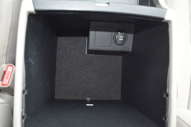 Used 2019 Kia Sedona LX image 28