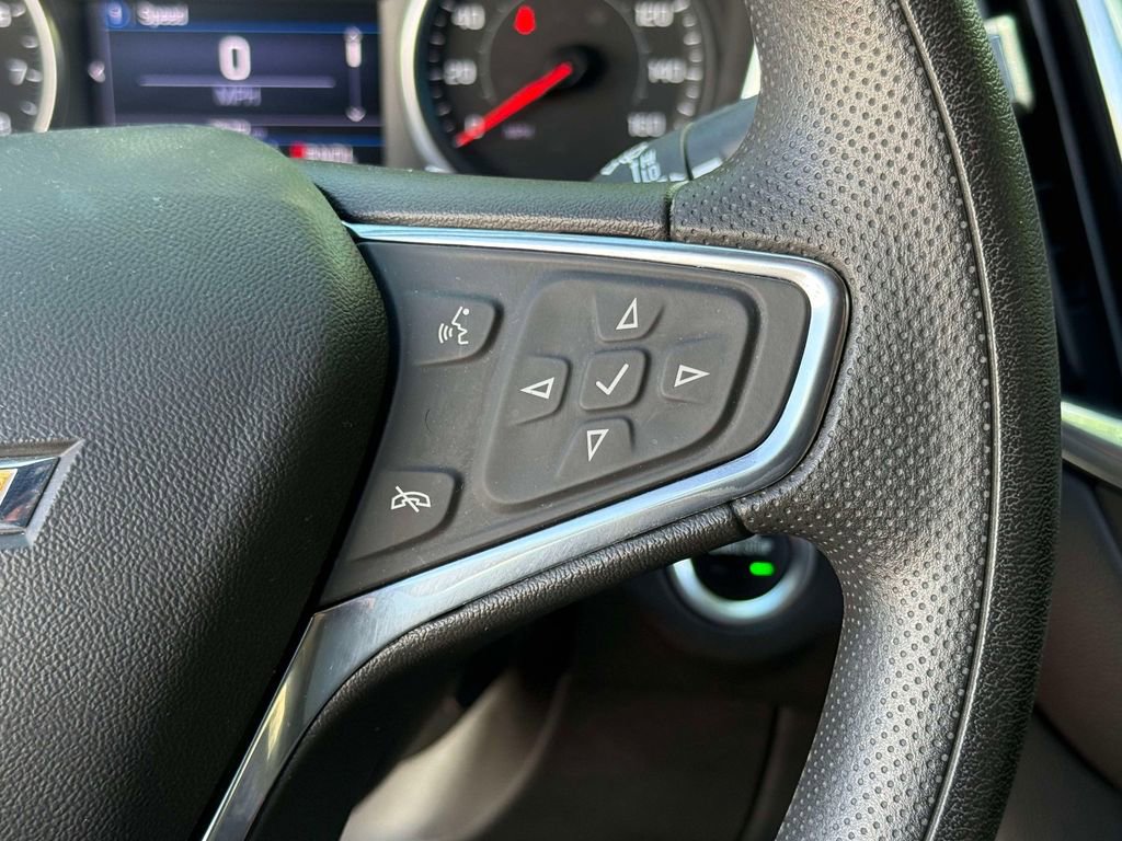 Used 2020 Chevrolet Equinox LT FWD image 30