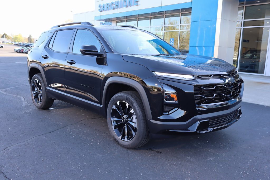 New 2025 Chevrolet Equinox RS image 2