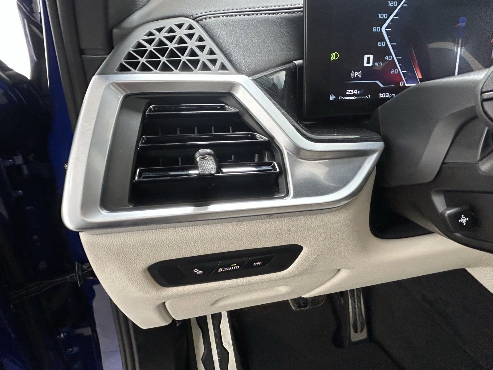 Used 2025 BMW X5 M60i image 27