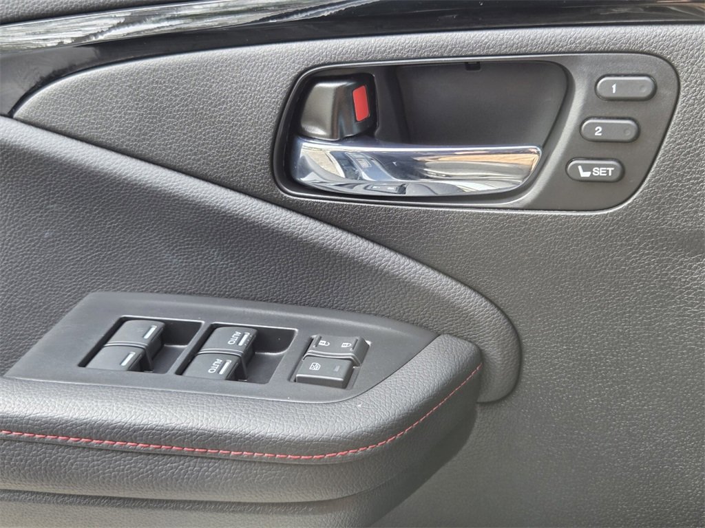 Used 2025 Honda Ridgeline Black Edition image 21