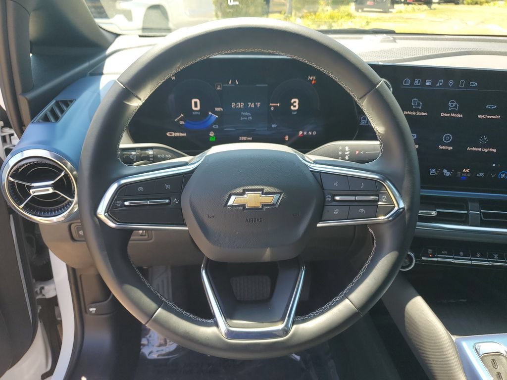 Used 2026 Chevrolet Equinox EV LT w/ Convenience Package II AWD/4WD image 27