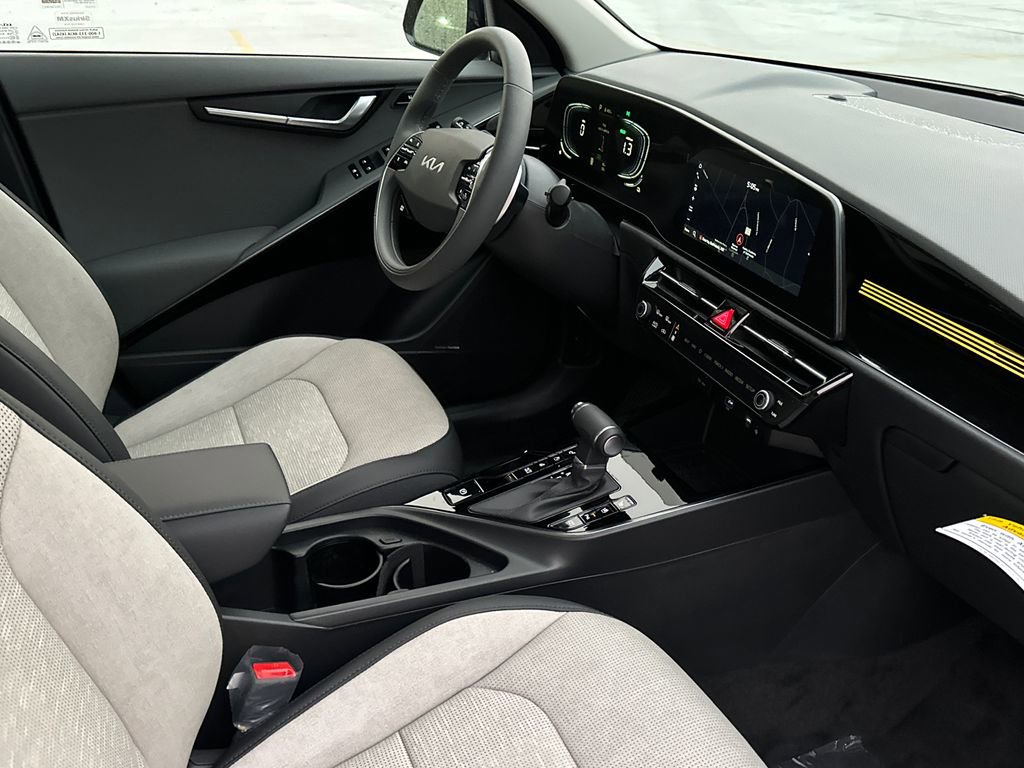 New 2026 Kia Niro SX image 11