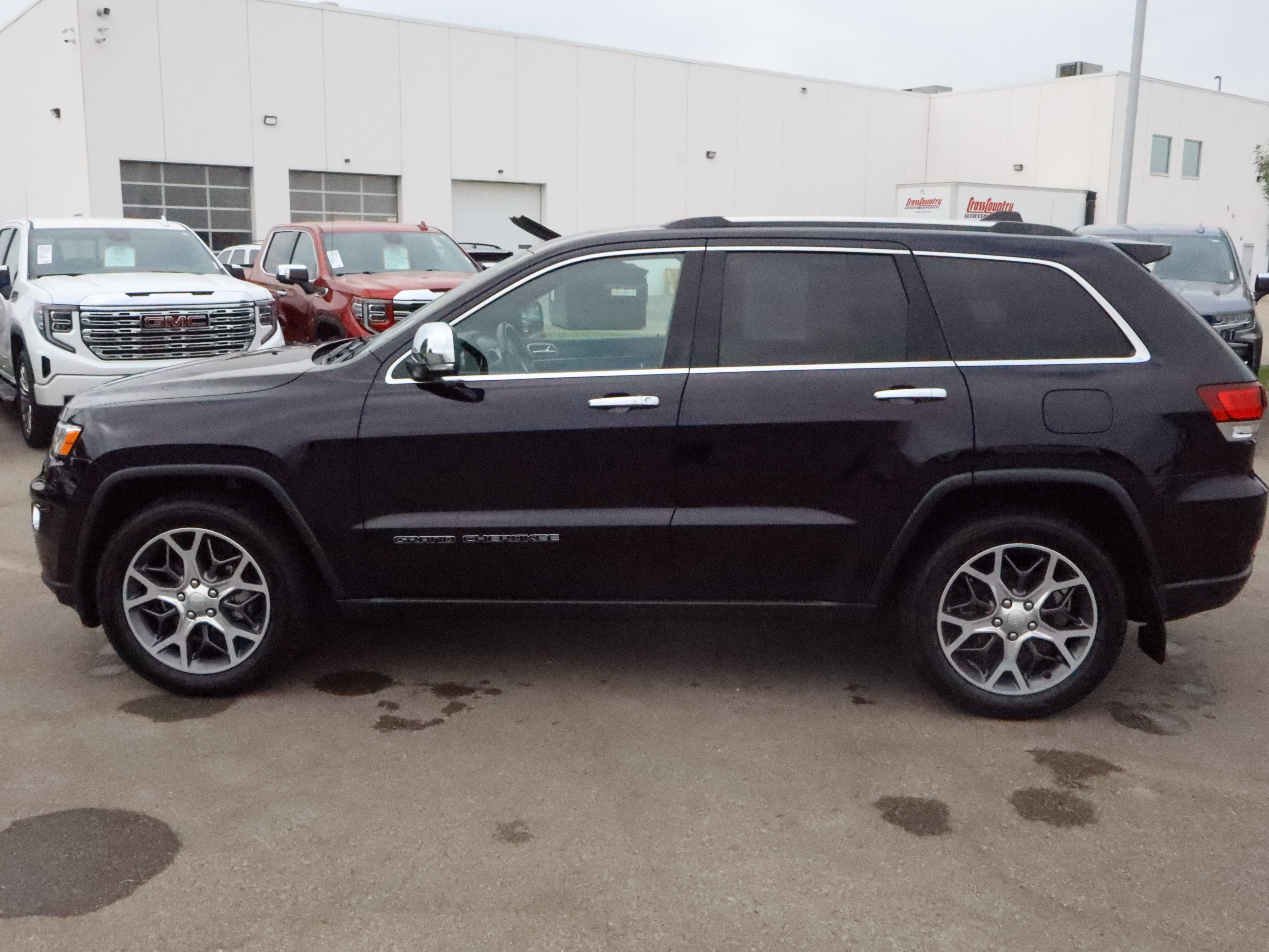 Used 2020 Jeep Grand Cherokee Limited w/ Trailer Tow Group IV AWD/4WD image 4