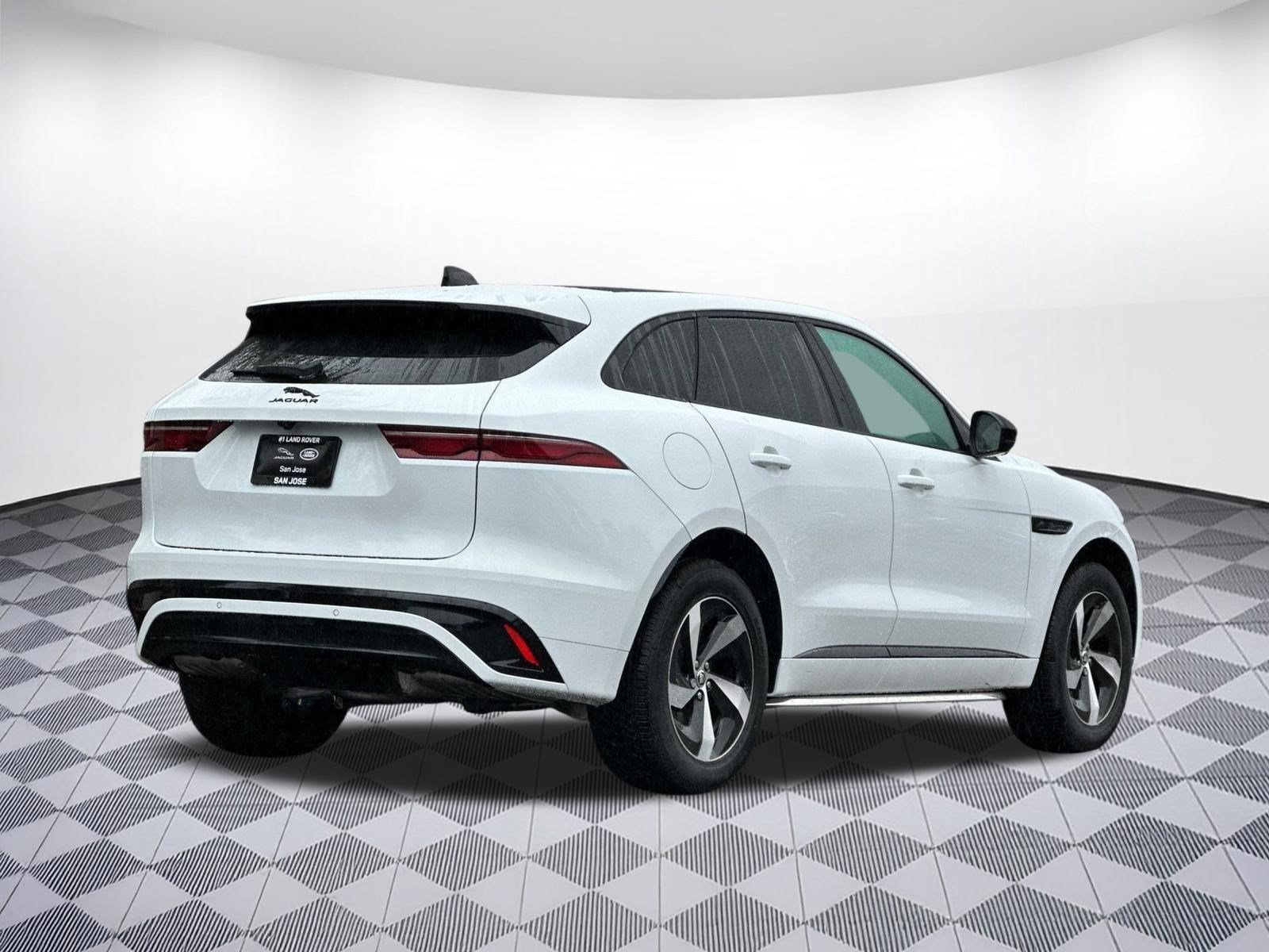 New 2025 Jaguar F-PACE R-Dynamic S AWD/4WD image 8