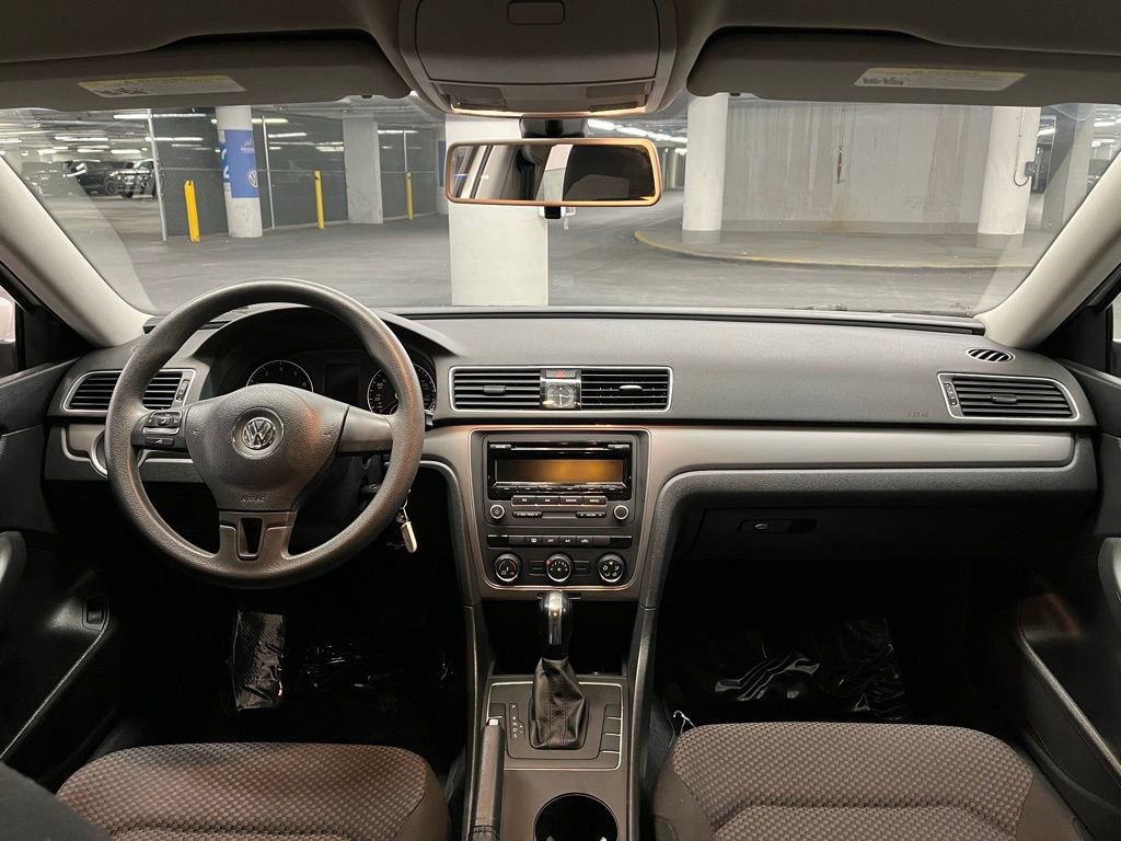 Used 2014 Volkswagen Passat 2.5 S image 6