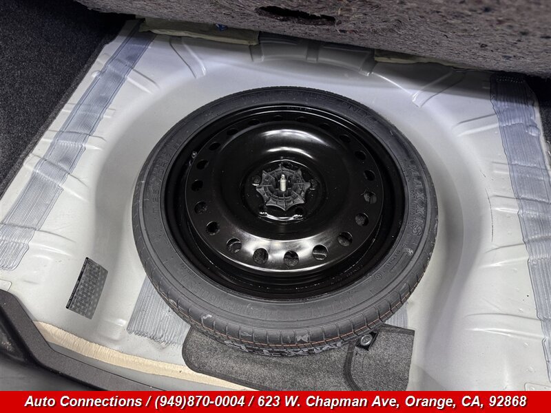 Used 2013 Chevrolet Malibu LT FWD image 25