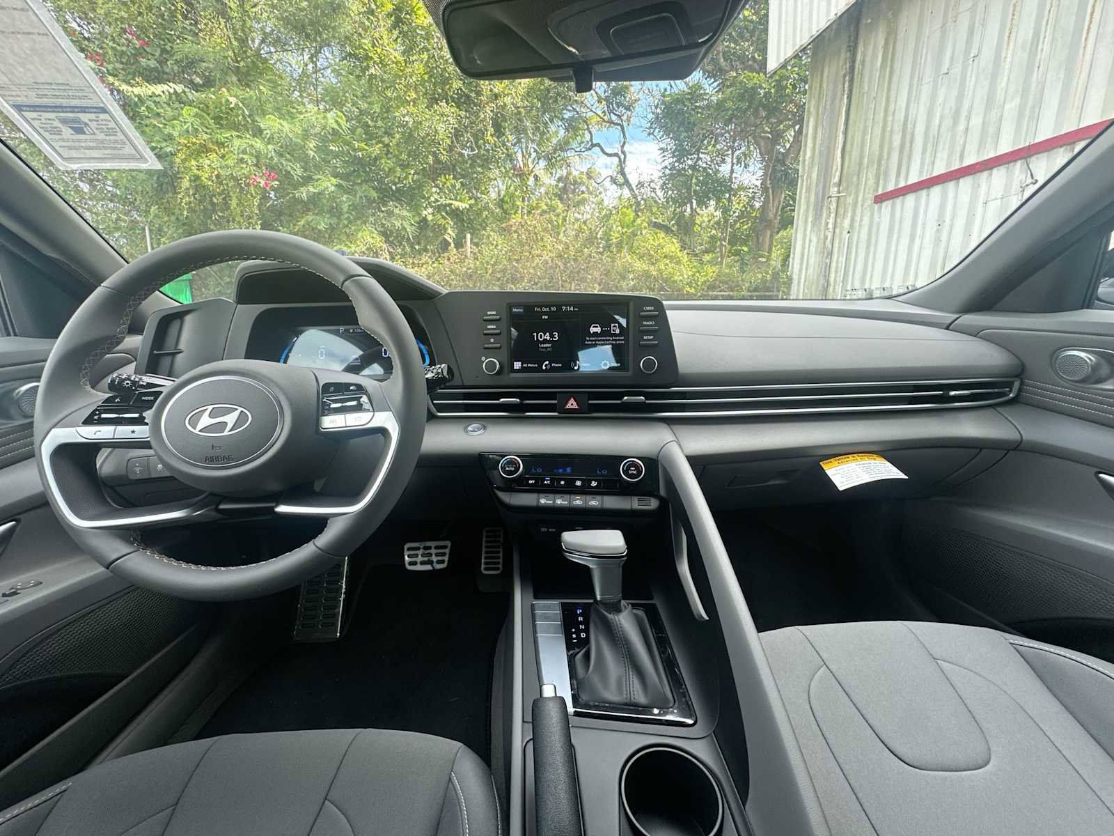 New 2025 Hyundai Elantra Sport FWD image 11