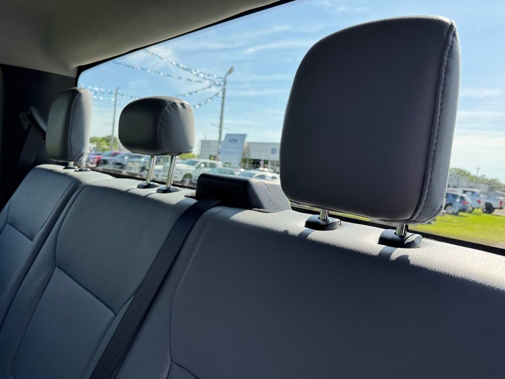 New 2025 Ford F550 4x4 Crew Cab Super Duty image 18