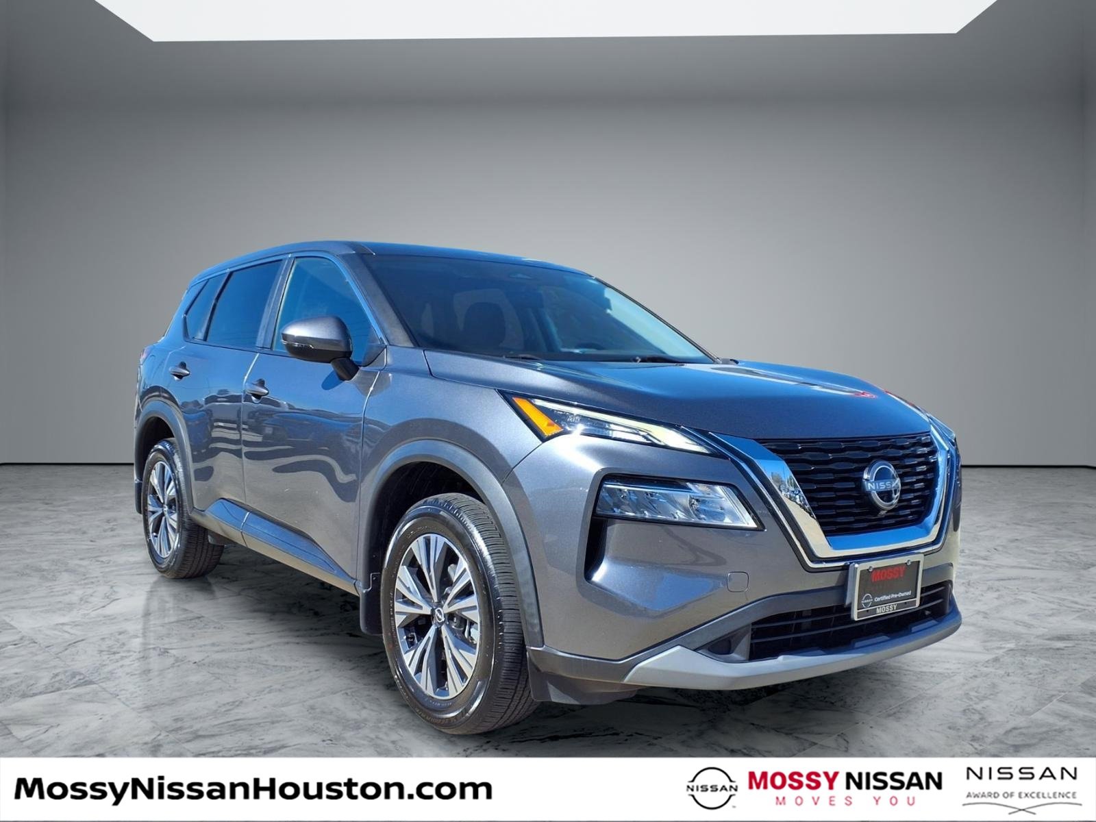 Used 2022 Nissan Rogue SV image 1