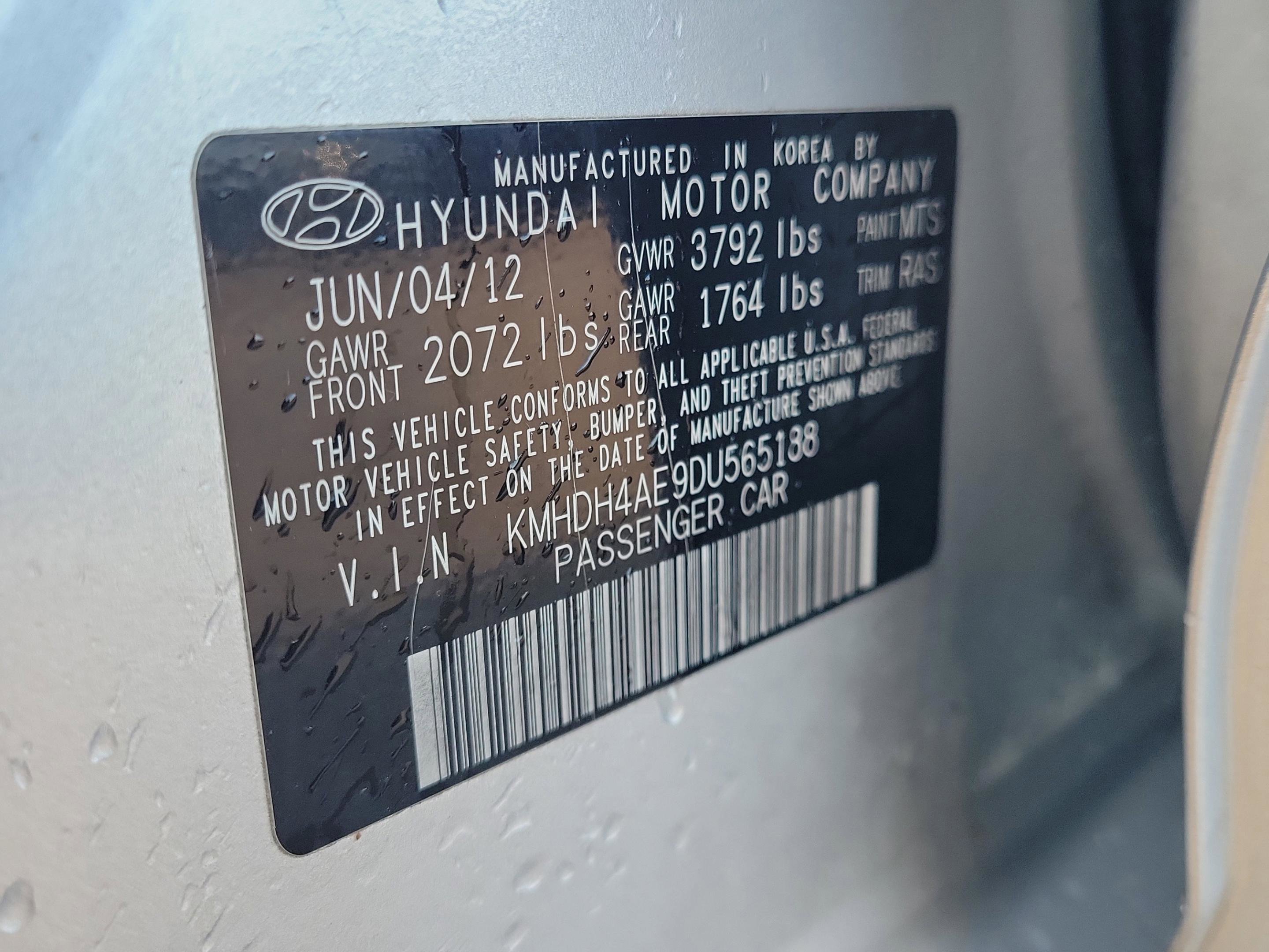 Used 2013 Hyundai Elantra GLS w/ Preferred Pkg image 32