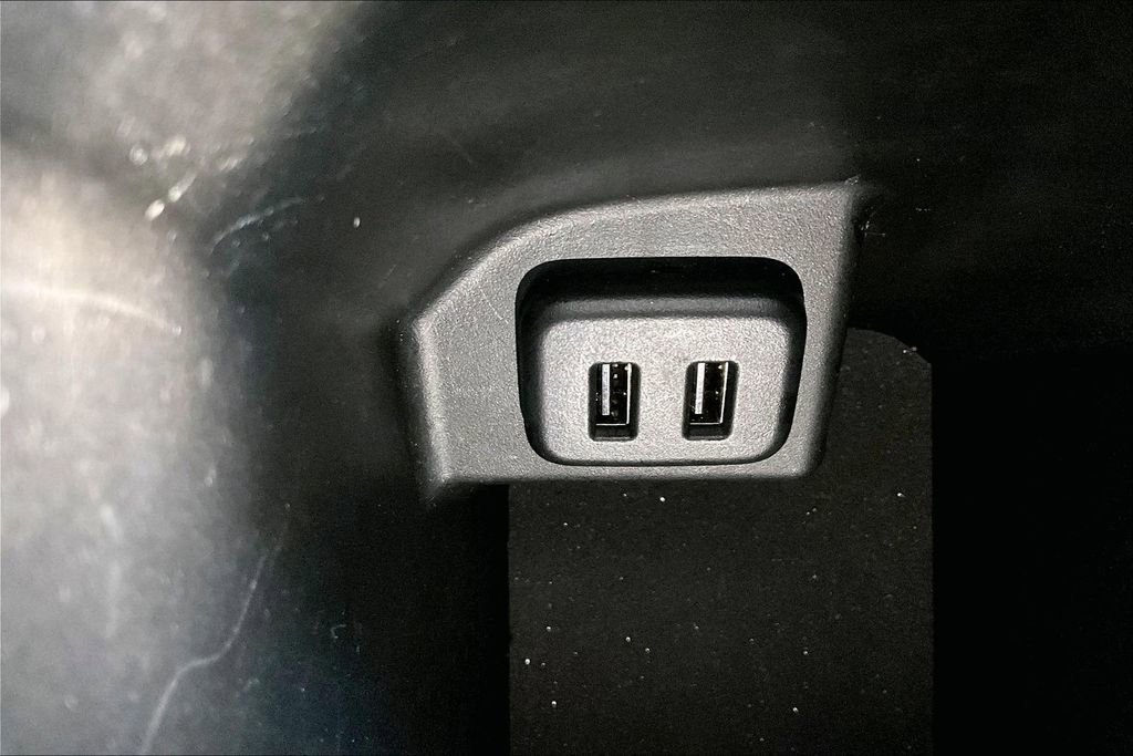 Used 2023 GMC Terrain SLT image 15