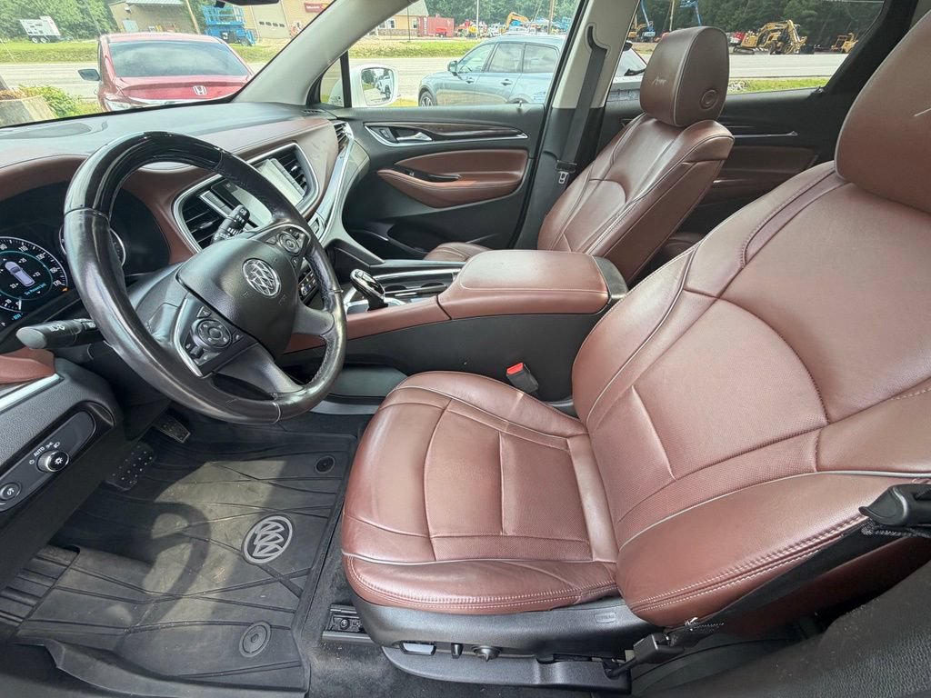 Used 2019 Buick Enclave Avenir w/ Avenir Technology Package AWD/4WD image 34