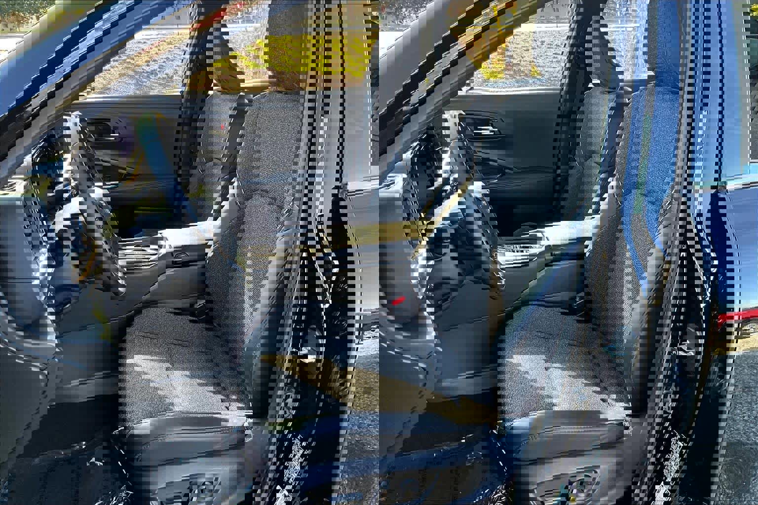 Used 2023 Toyota Crown XLE image 7