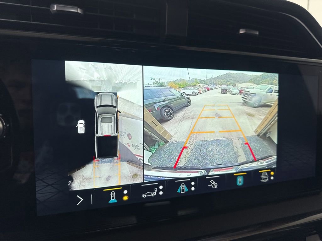 Used 2023 GMC Sierra 1500 AT4 w/ Technology Package image 15