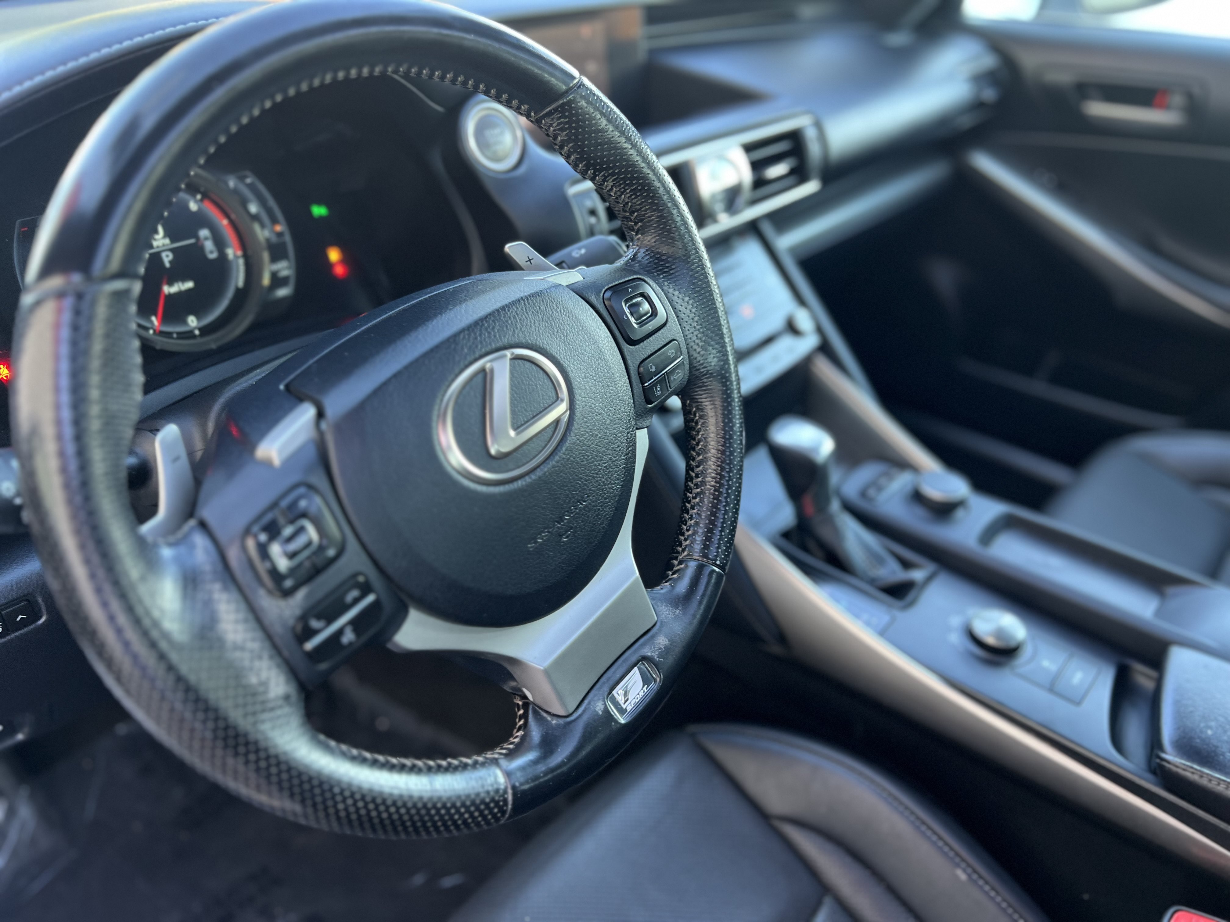 Used 2018 Lexus IS 300 F Sport RWD image 19