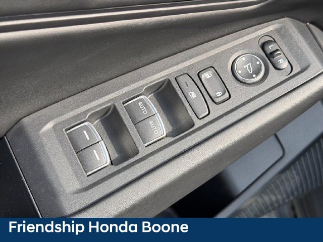 Used 2023 Honda Accord EX image 17