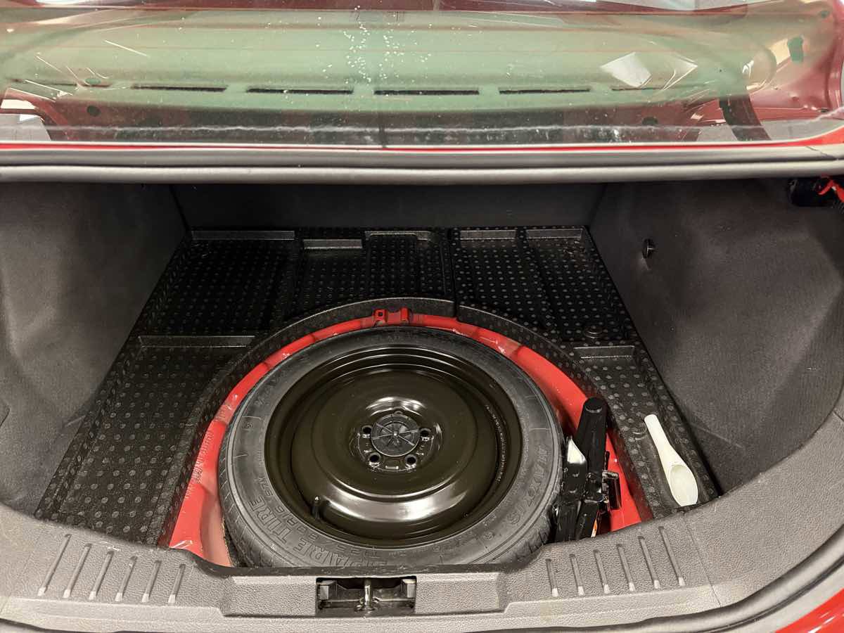 Used 2012 Ford Focus SE image 25