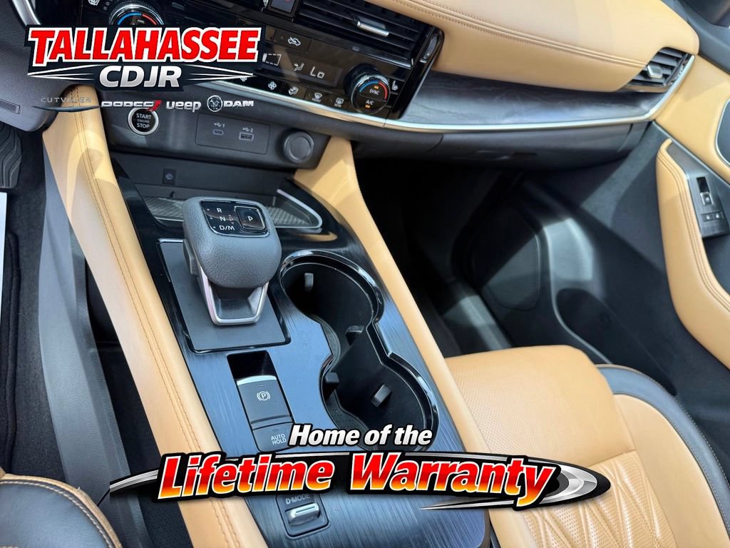 Used 2021 Nissan Rogue Platinum FWD image 26