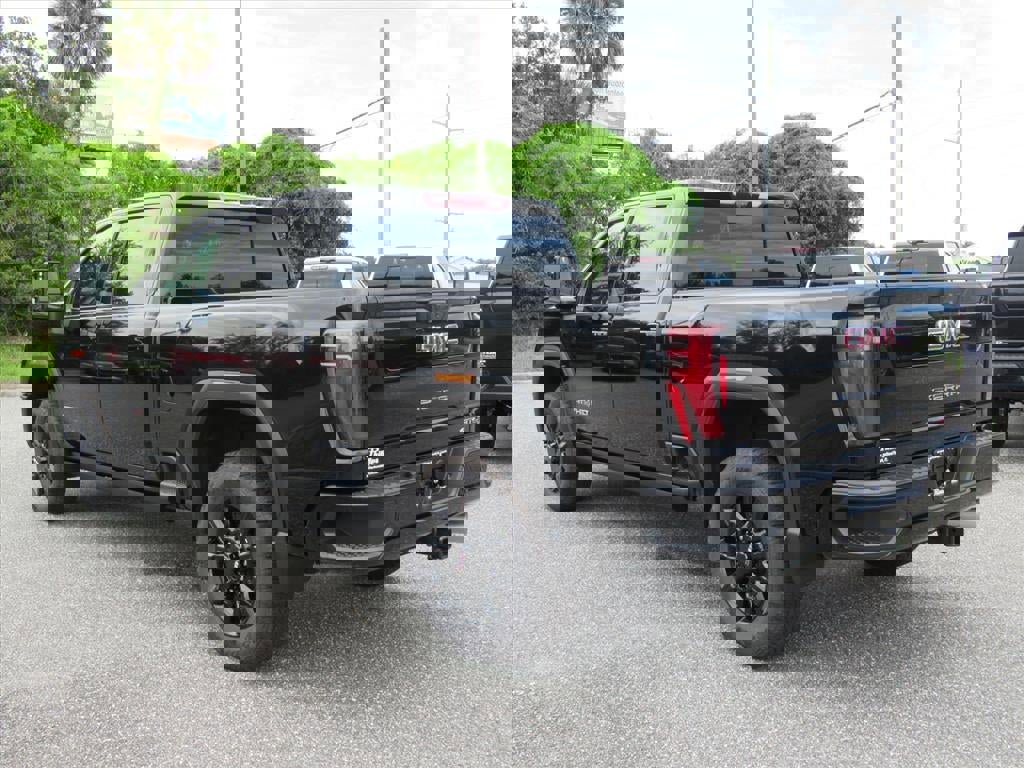 New 2026 GMC Sierra 2500 AT4 w/ AT4 Premium Plus Package image 4