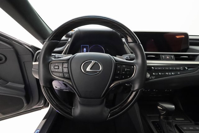 Used 2021 Lexus ES 300h 300h w/ Premium Package image 13