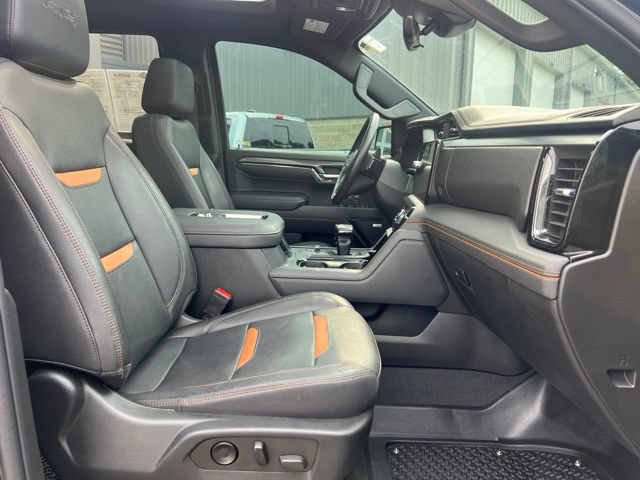 Used 2022 GMC Sierra 1500 AT4 w/ AT4 Premium Package AWD/4WD image 11
