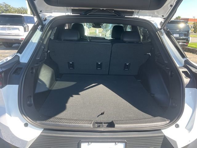 New 2026 Chevrolet Equinox EV LT image 29