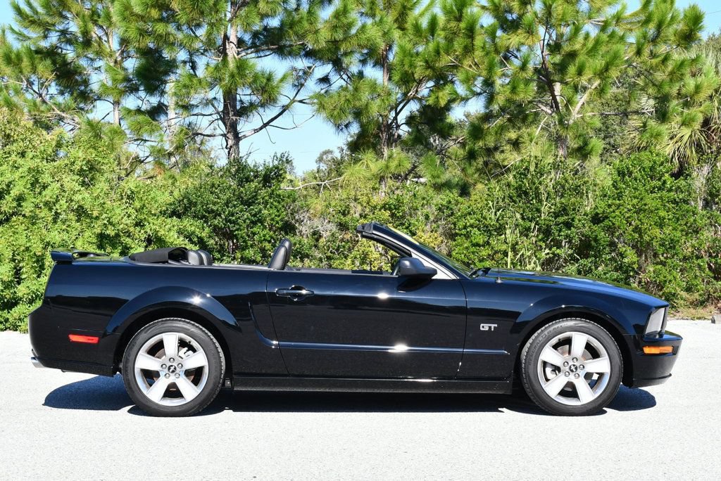 Used 2007 Ford Mustang GT RWD image 43