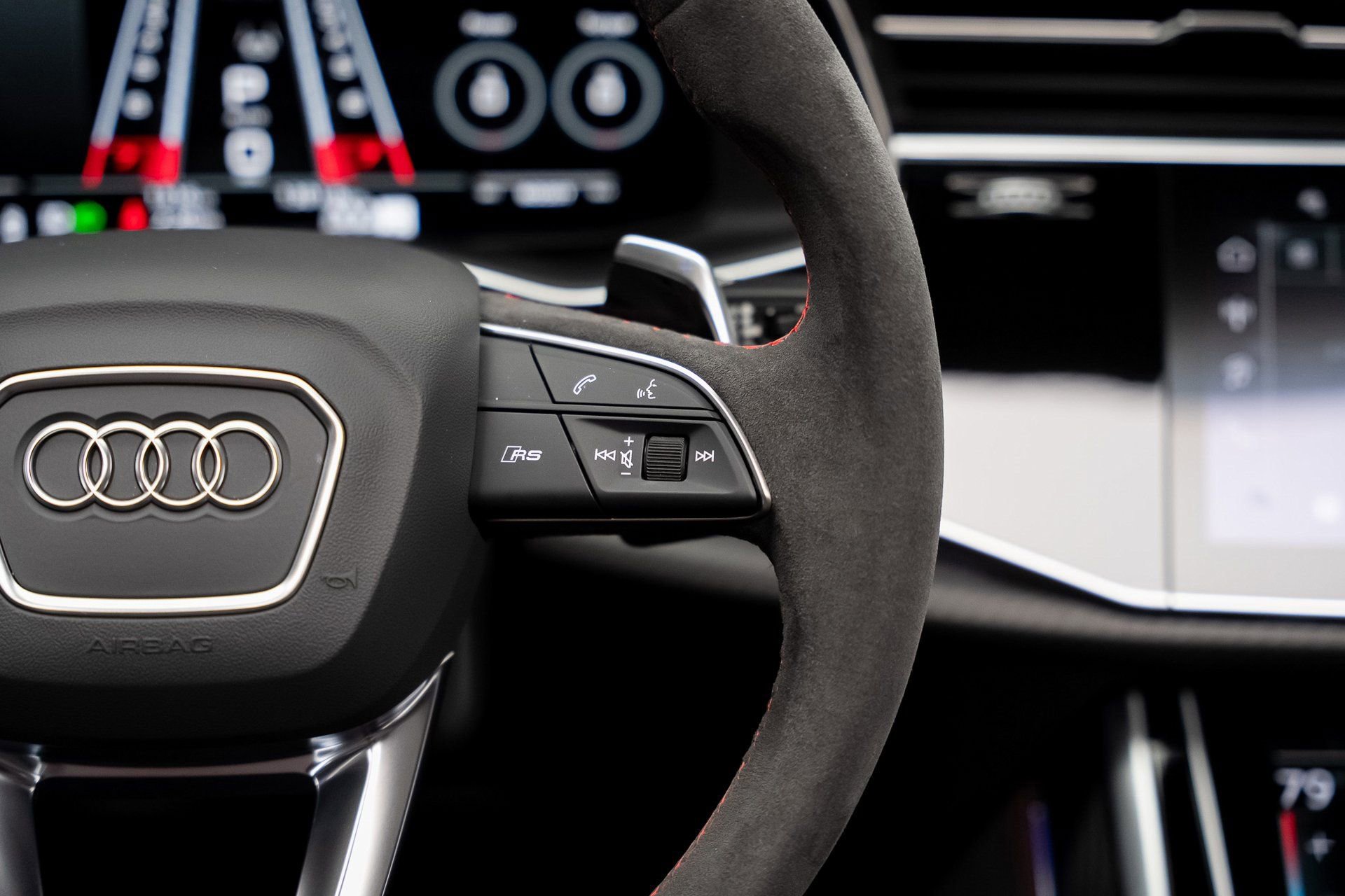 Used 2026 Audi RS Q8 performance image 46