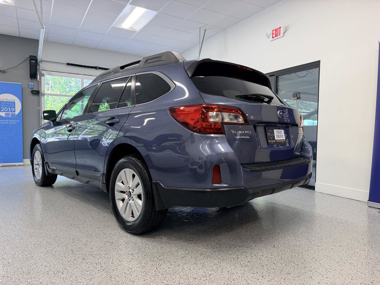 Used 2017 Subaru Outback 2.5i Premium AWD/4WD image 6