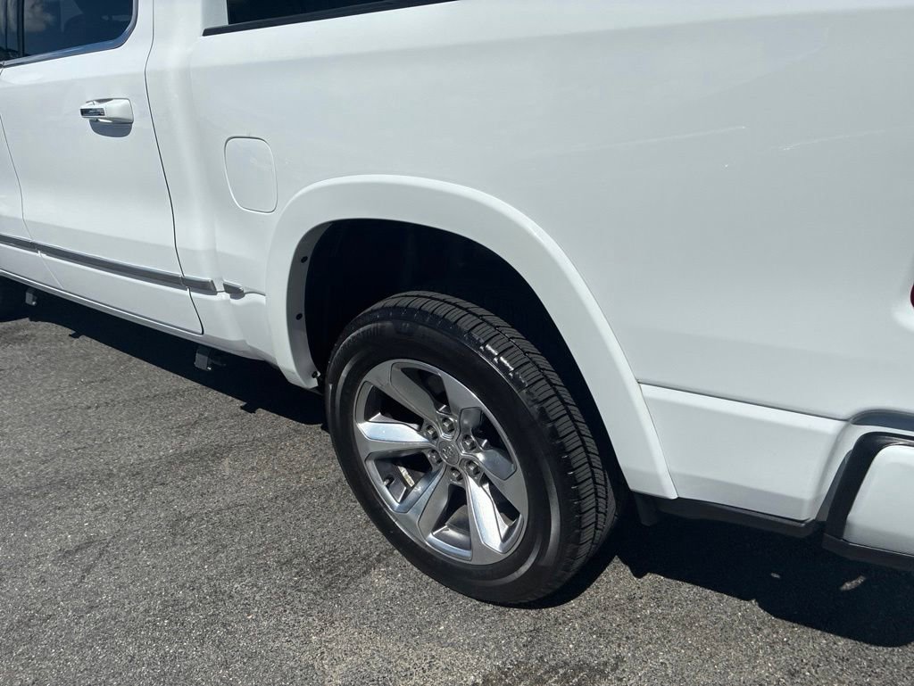 Used 2021 RAM 1500 Limited w/ Body Color Bumper Group AWD/4WD image 7
