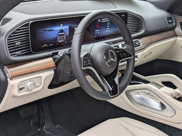 Used 2025 Mercedes-Benz GLE 450 4MATIC image 3