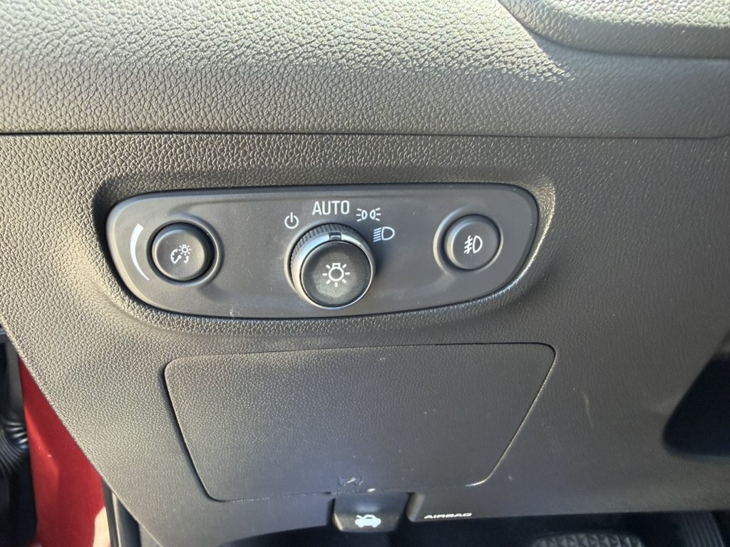 Certified 2023 Buick Encore GX Preferred w/ Cold Weather Comfort Package AWD/4WD image 28